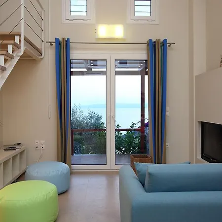 Elies Villa